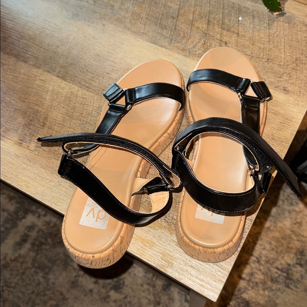 Sandals - Picture 2 of 3